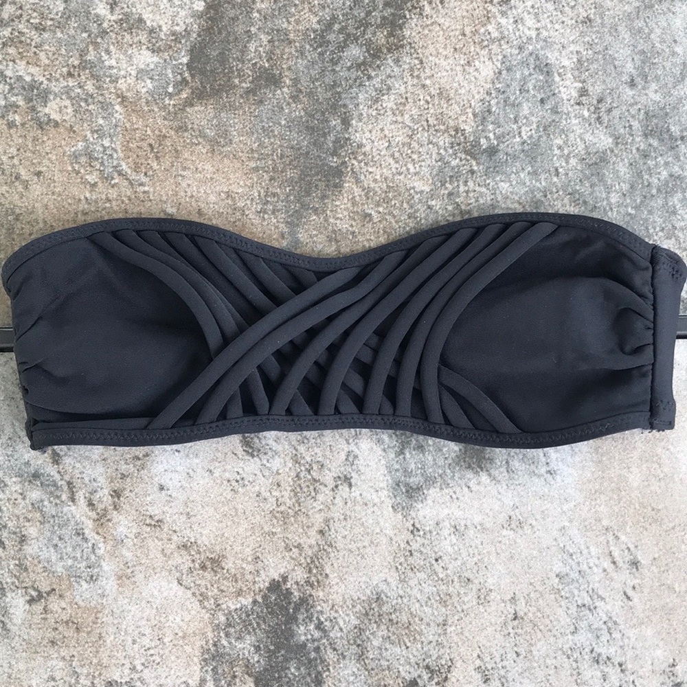 CUTE! NEW! Sweet Strapless Bikini Black Top